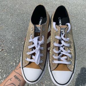 2021
Wmns Chuck Taylor All Star Platform Low 'Authentic Glam - Gold Leopard'